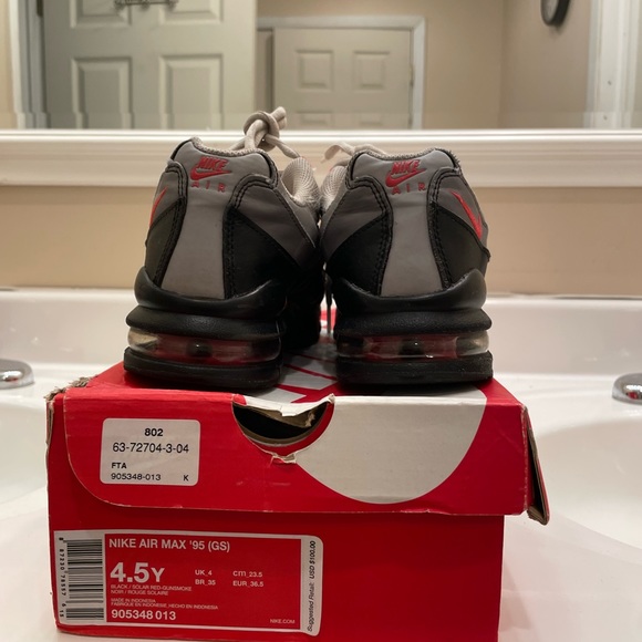 Nike Air Max 95 Solar Red (GS) Size 4.5Y - Picture 5 of 8